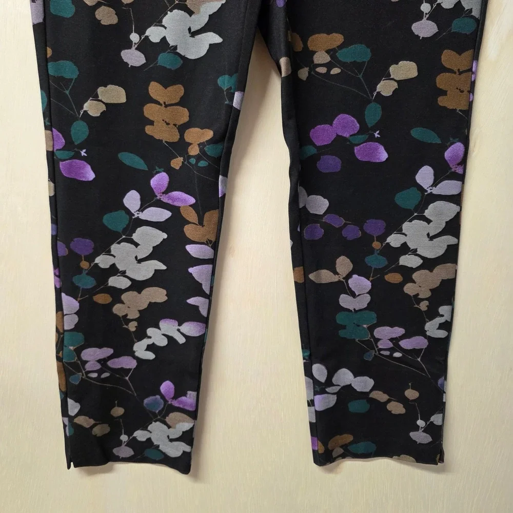 Chicos Brigit Slim Ankle Pants Womens 1 US 8‎ Black Purple Botanical Leaf Print